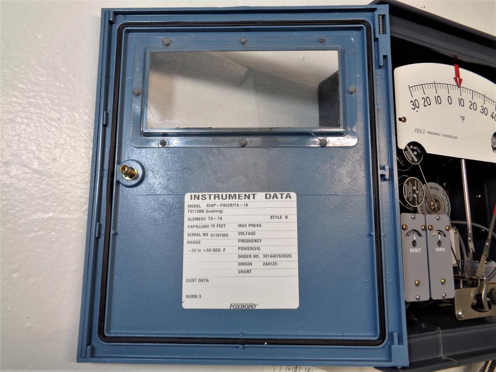 Foxboro Pneumatic Indicating Temperature Controller 43AP-PA52N/TA-1A